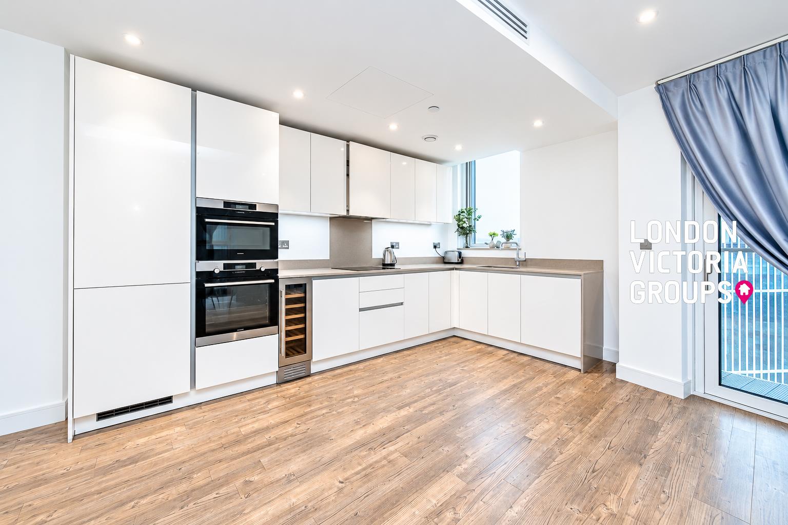 2 bed property in Gladwin Tower, 50 Wandsworth Road, London